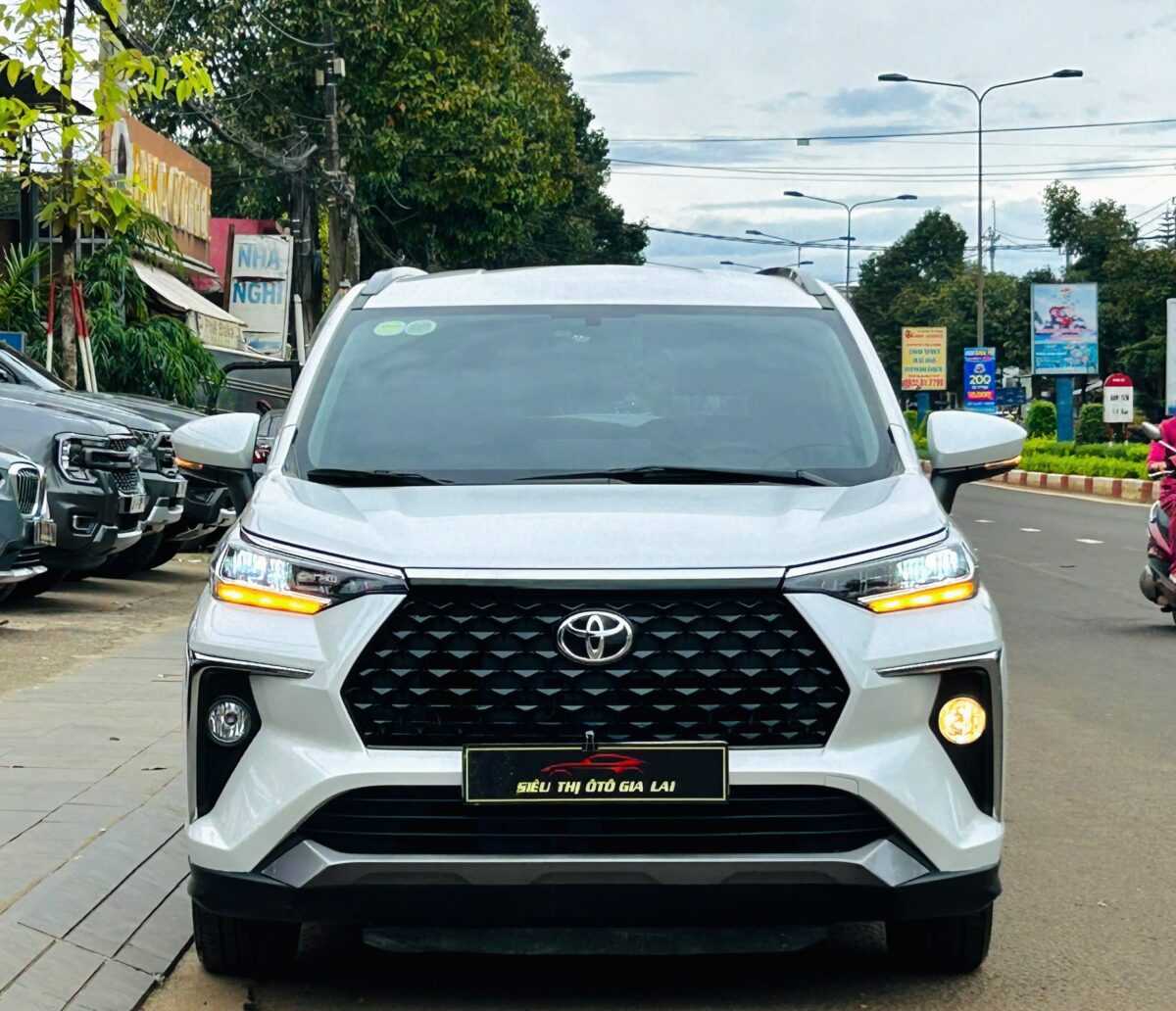 Toyota Veloz Cross 1.5 CVT 2025