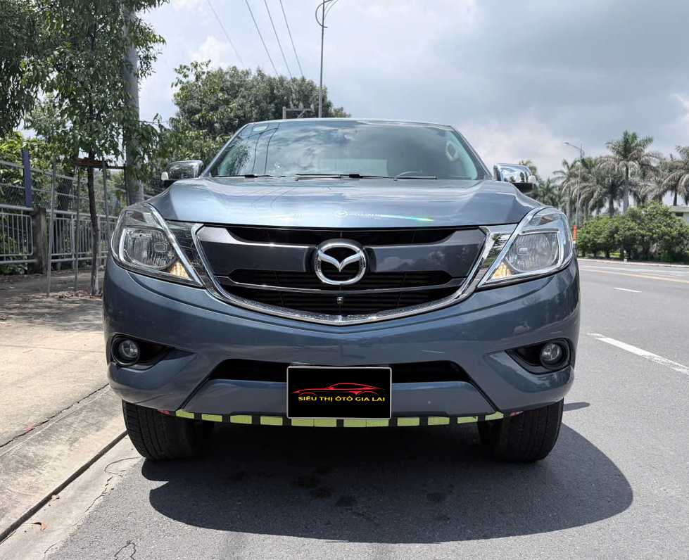 Mazda BT50 2.2L 4x2 AT 2018