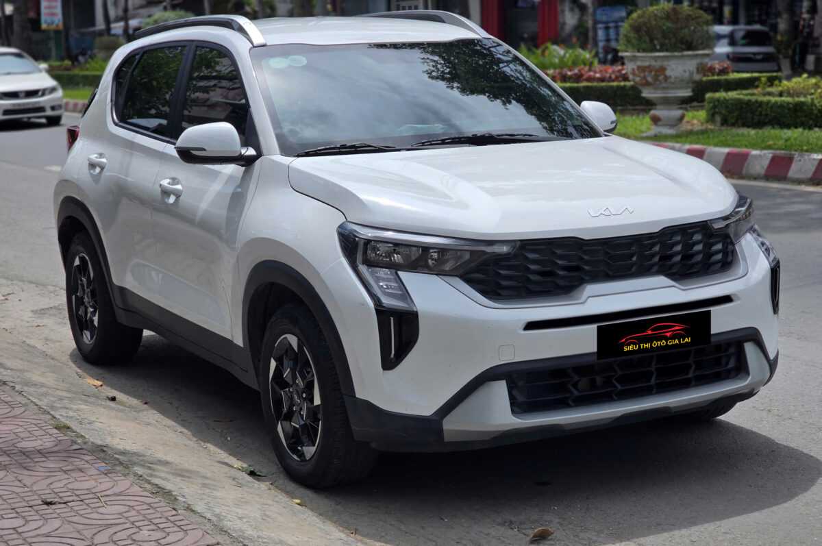 Kia Sonet Deluxe 1.5 AT 2025