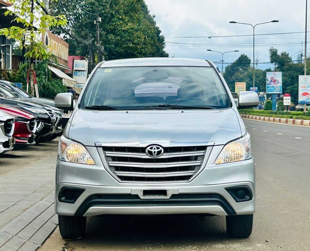 Toyota Innova 2.0E 2014